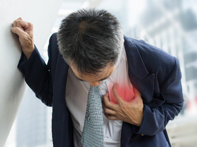 nguoi-dan-ong-dot-tu-khi-phong-van-xin-viec-canh-bao-dieu-nguoi-tre-van-lam